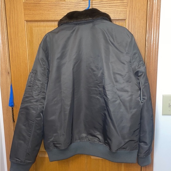 NWOT Levi Bomber Jacket - Picture 4 of 5